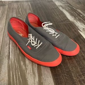 Men’s Vans Ultracush Shoes Size 13